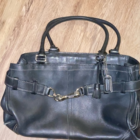 Coach Hampton's Carryall Tote Belted Purse - Picture 2 of 6